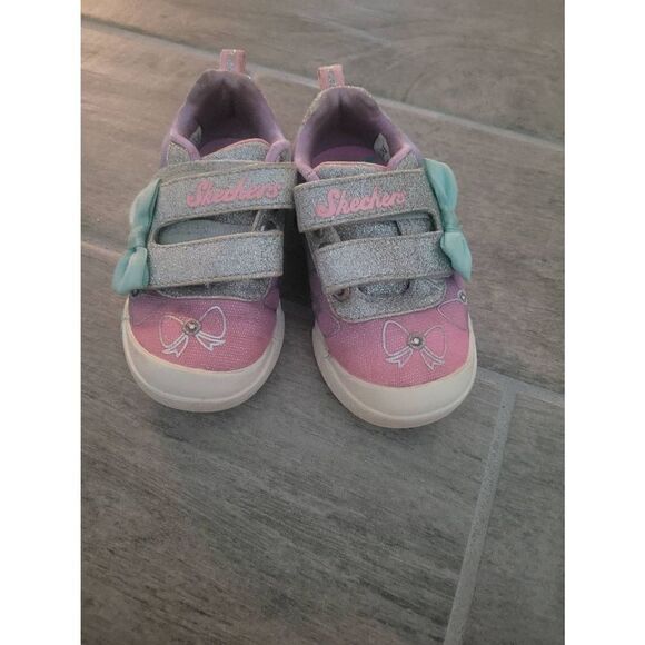 Skechers Lil‎ Bowie Toddler Girl Light Up Sneakers Size 6 - Picture 2 of 10